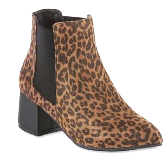 Metaphor Shoes - METAPHOR Rome Suede Leopard Point Toe Chunky Ankle Bootie NWOT